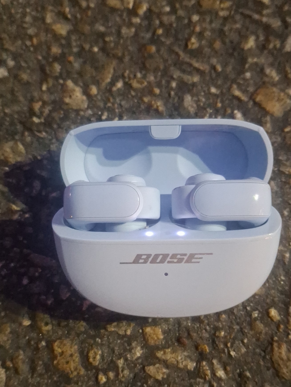 Bose White Wireless True Wireless Earbuds with Charging Case